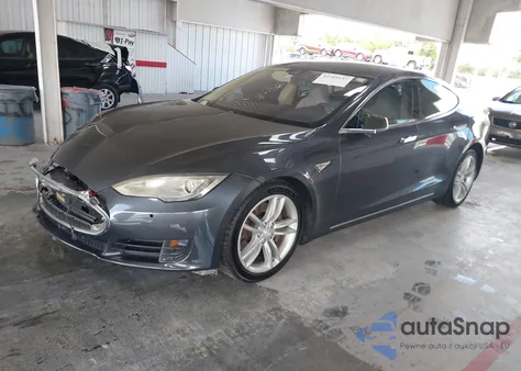 2015 Tesla Model S 60/70/85 из США, поврежденный, VIN 5YJSA1S12FF100404